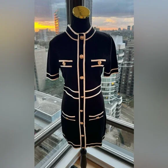 🆕KARL LAGERFELD🧿 NWT Classic Knit Dress with Embroidered Monogram, Black, Sz M - Picture 3 of 16